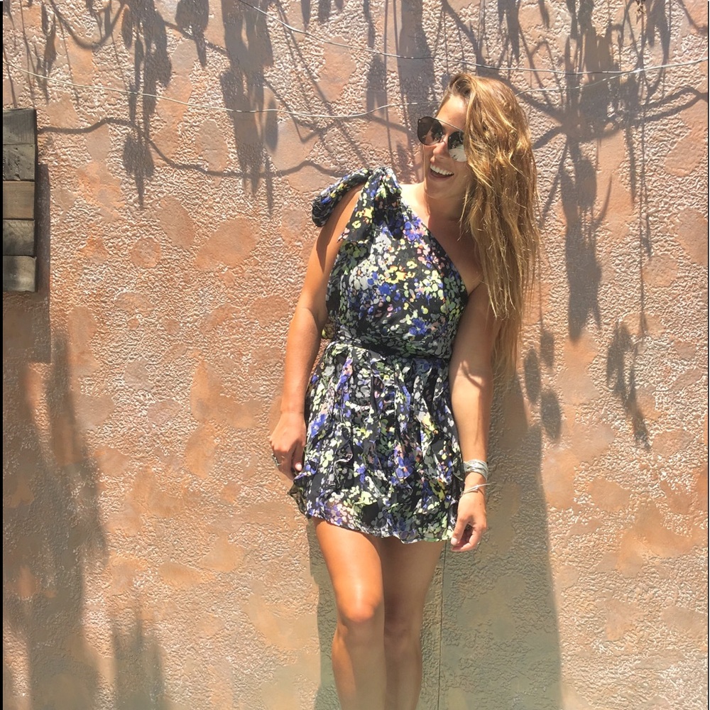 Floral print one shoulder mini dress